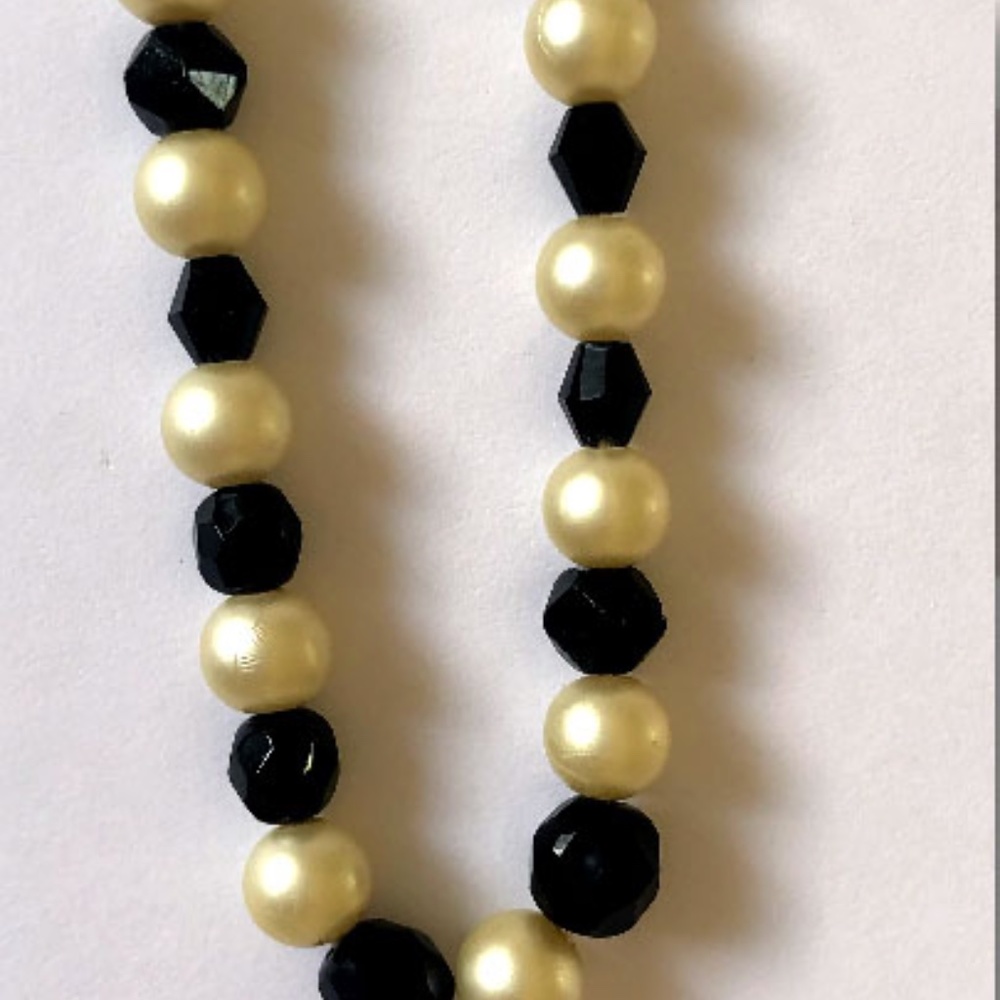 Lot of Vintage pearl necklaces. Black and white pearl necklace lot. Bead necklac - Picture 6 of 8